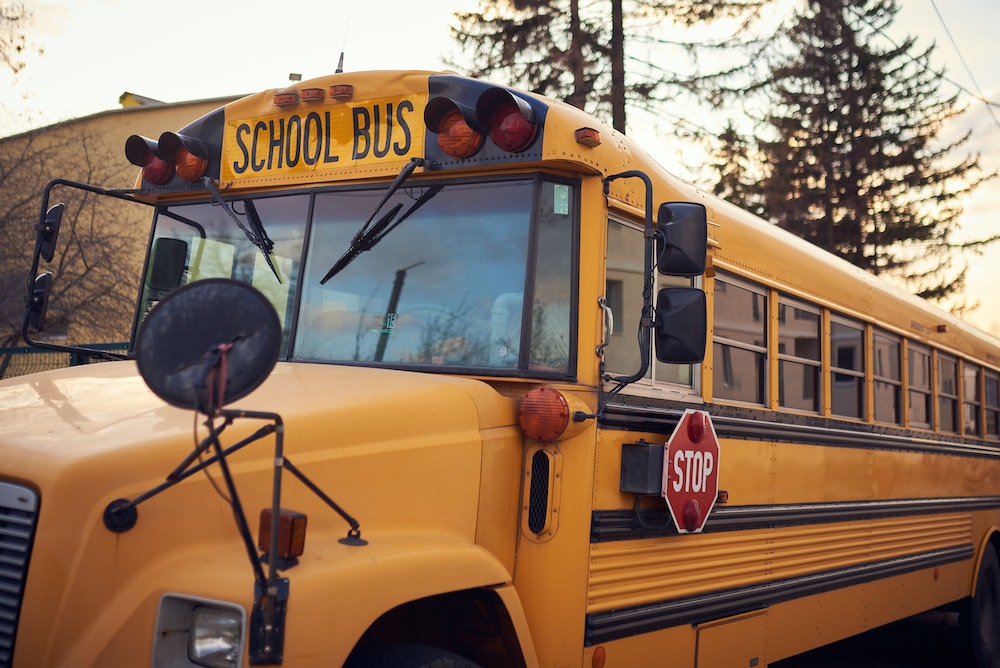 Le rôle des influenceurs dans le marketing de l'auto-école en ligne