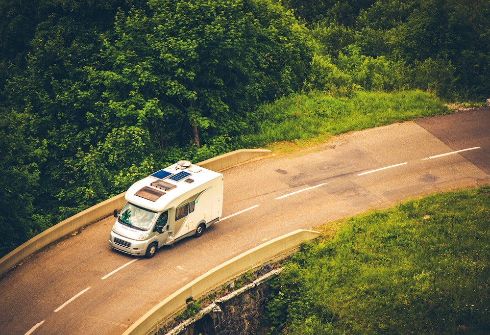 Réduction de l'empreinte carbone des entreprises de location d'utilitaires : quelles solutions ?