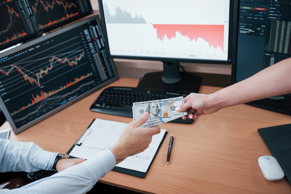 Les métiers qui payent bien : Les industries en croissance où les salaires augmentent rapidement