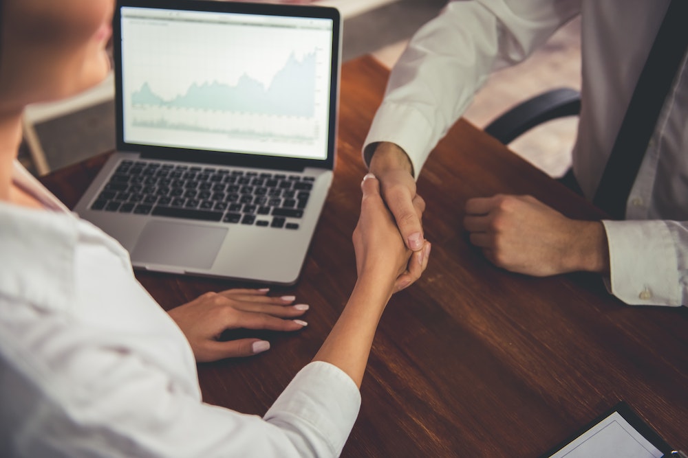 Investir dans la Coopérative d'activités et d'emplois : opportunités et défis