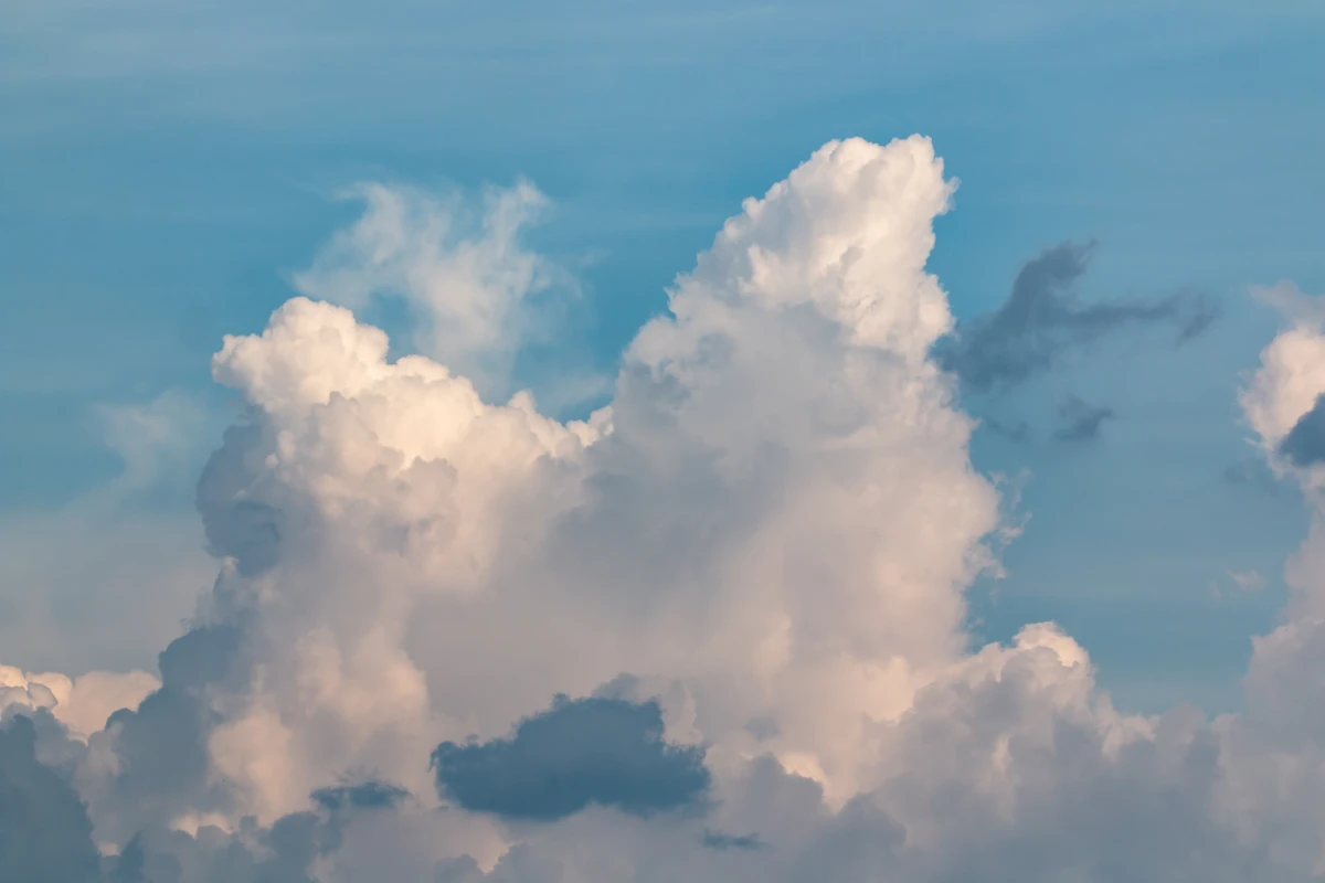 Révolutionnez votre infrastructure IT : Comment le cloud peut faire fondre vos coûts